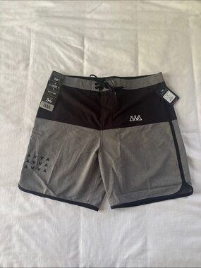 AVVA Kodachrome Boardshorts NWT